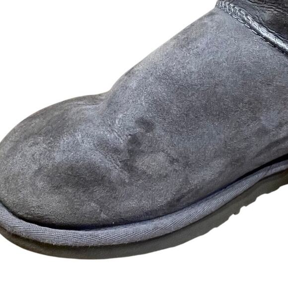 UGG Classic II Genuine Shearling Lined Short Boot Grey Suede Women's Size 7 GUC - Picture 5 of 7